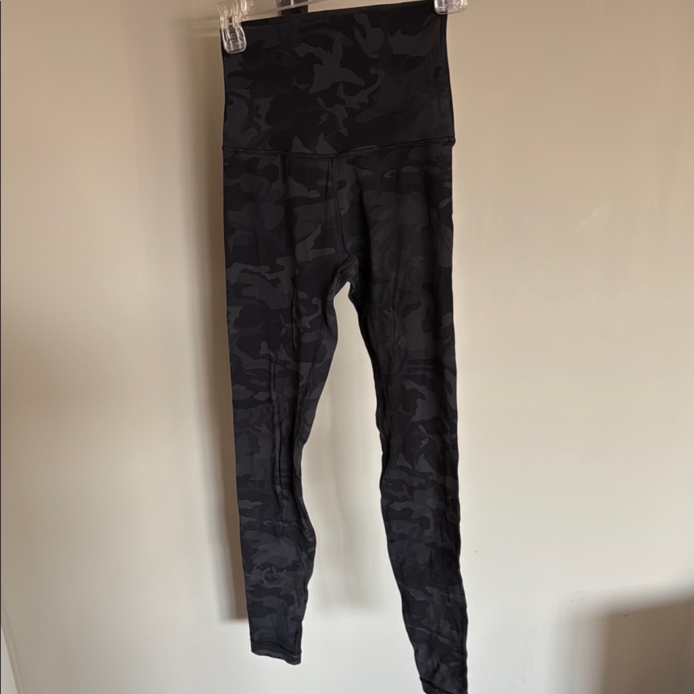 Black Lululemon Align Camouflage Leggings